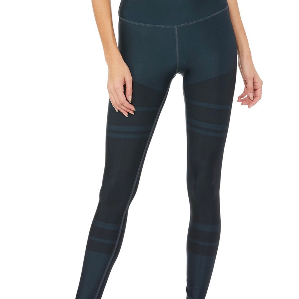 SOLD OUT Alo High-Waist Tech Lift Airbrush Legging - Picture 2 of 5